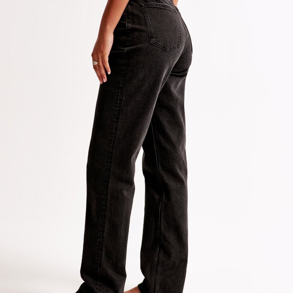 Abercrombie & Fitch Straight Leg Jeans in Black Wash - Picture 4 of 8